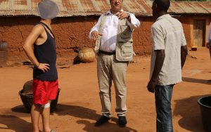 Le Ministre de l’Aide à la Jeunesse en visite au Bénin Le Ministre de l’Aide à la Jeunesse en visite au Bénin