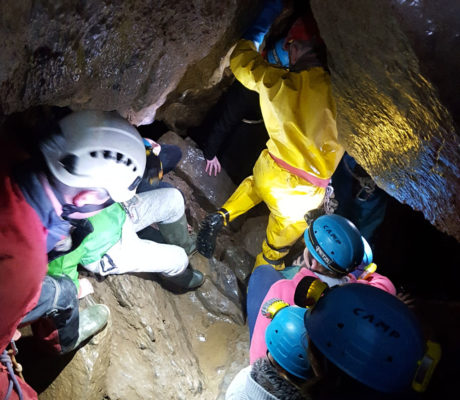 Une descente spéléo captivante dans le trou d’Haquin près de Lustin Une descente spéléo captivante dans le trou d’Haquin près de Lustin